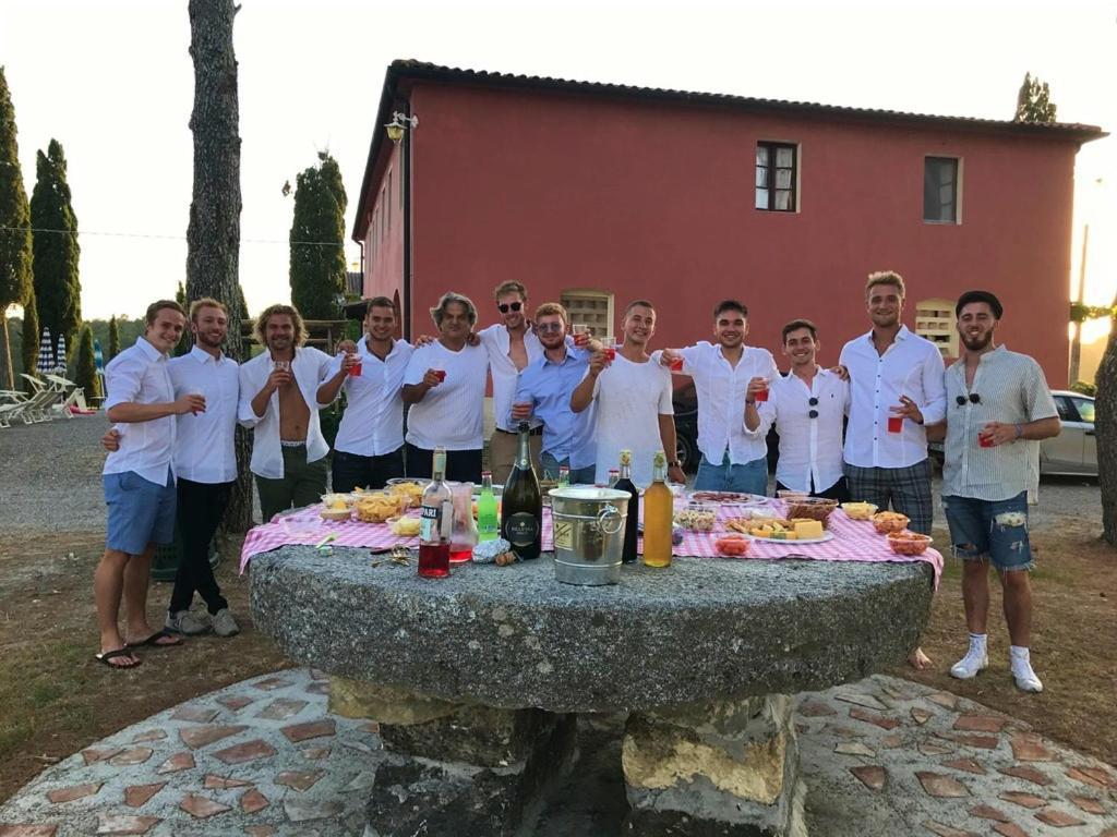 Casa Vacanze Podere Marilla Peccioli Екстер'єр фото